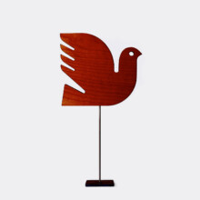 Dove by artist Patrick Murphy made from plywood