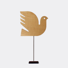 Dove by artist Patrick Murphy made from plywood